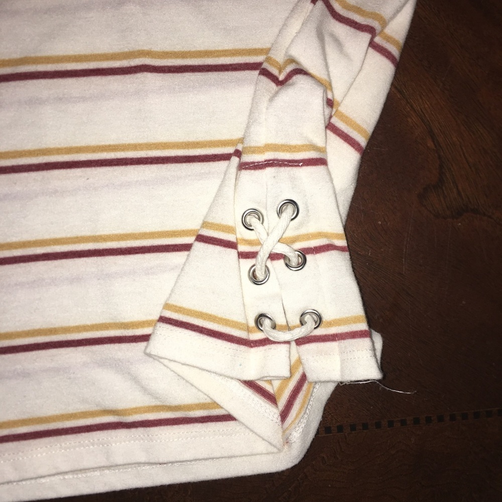 loose fitting t-shirt - Picture 2 of 2